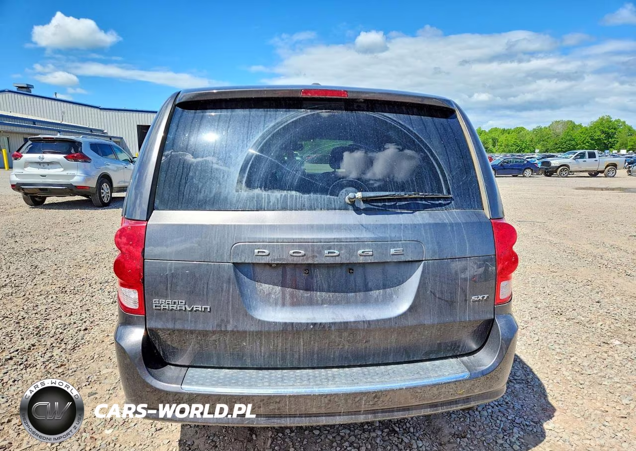 2020 Dodge Grand Caravan Sxt VIN:2C4RDGCG8LR173756 - 6