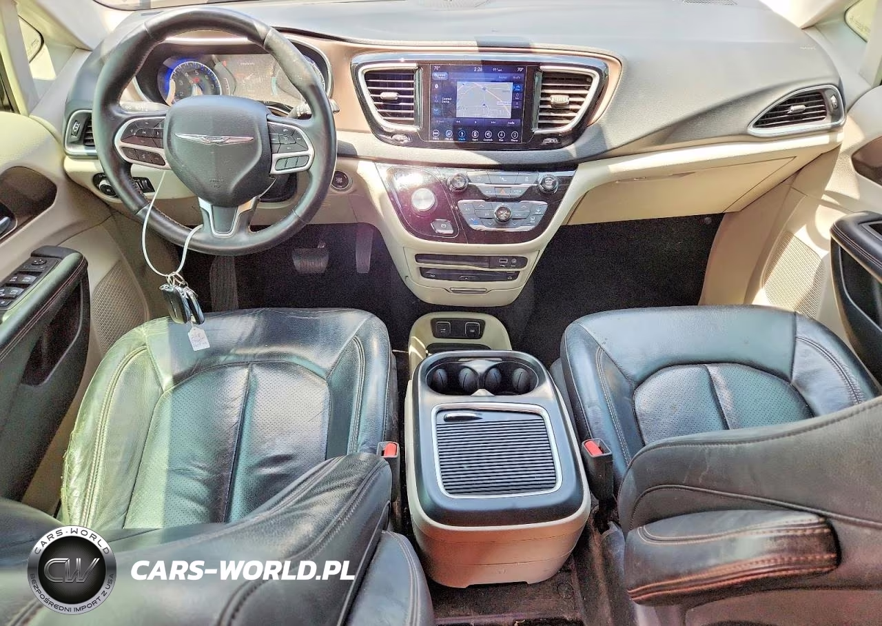 2018 Chrysler Pacifica Touring L Plus VIN:2C4RC1EG8JR194360 - 8