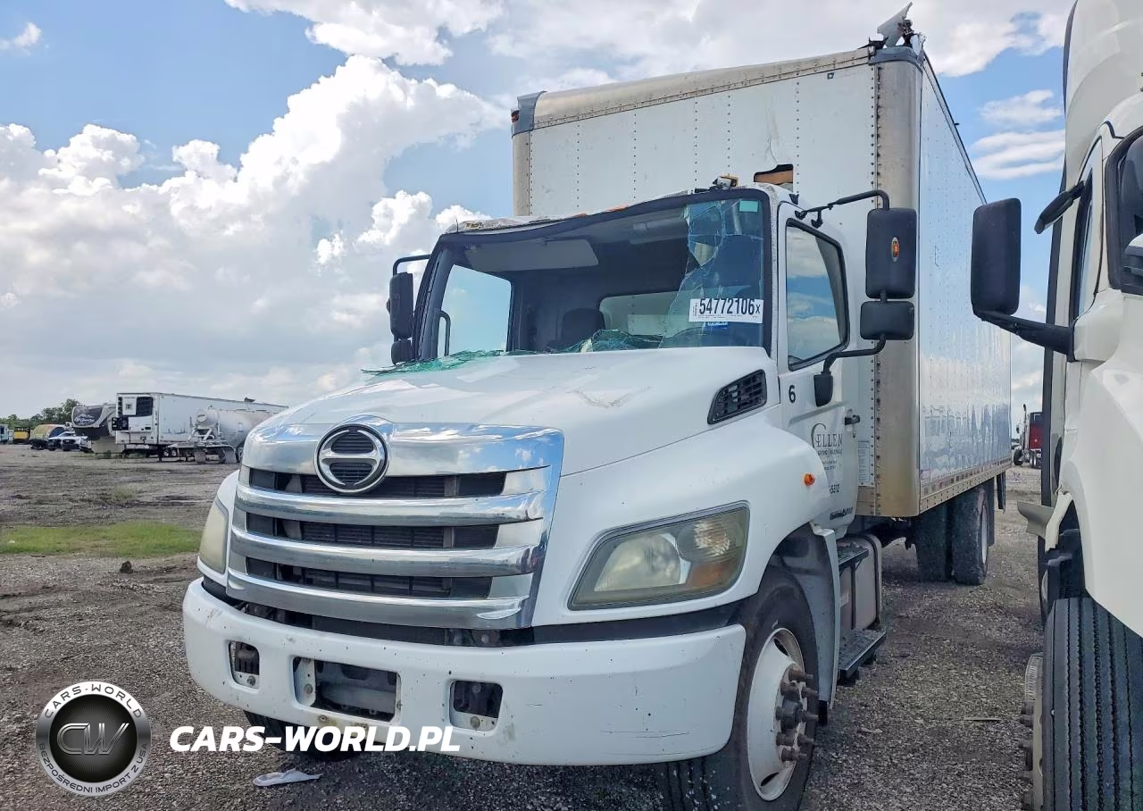 2017 Hino Hino 268