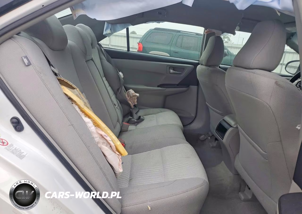2017 Toyota Camry Le VIN:4T1BF1FKXHU284419 - 10