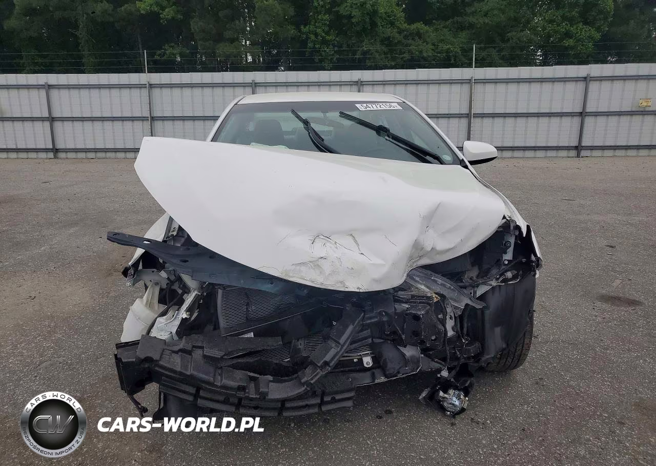 2017 Toyota Camry Le VIN:4T1BF1FKXHU284419 - 5