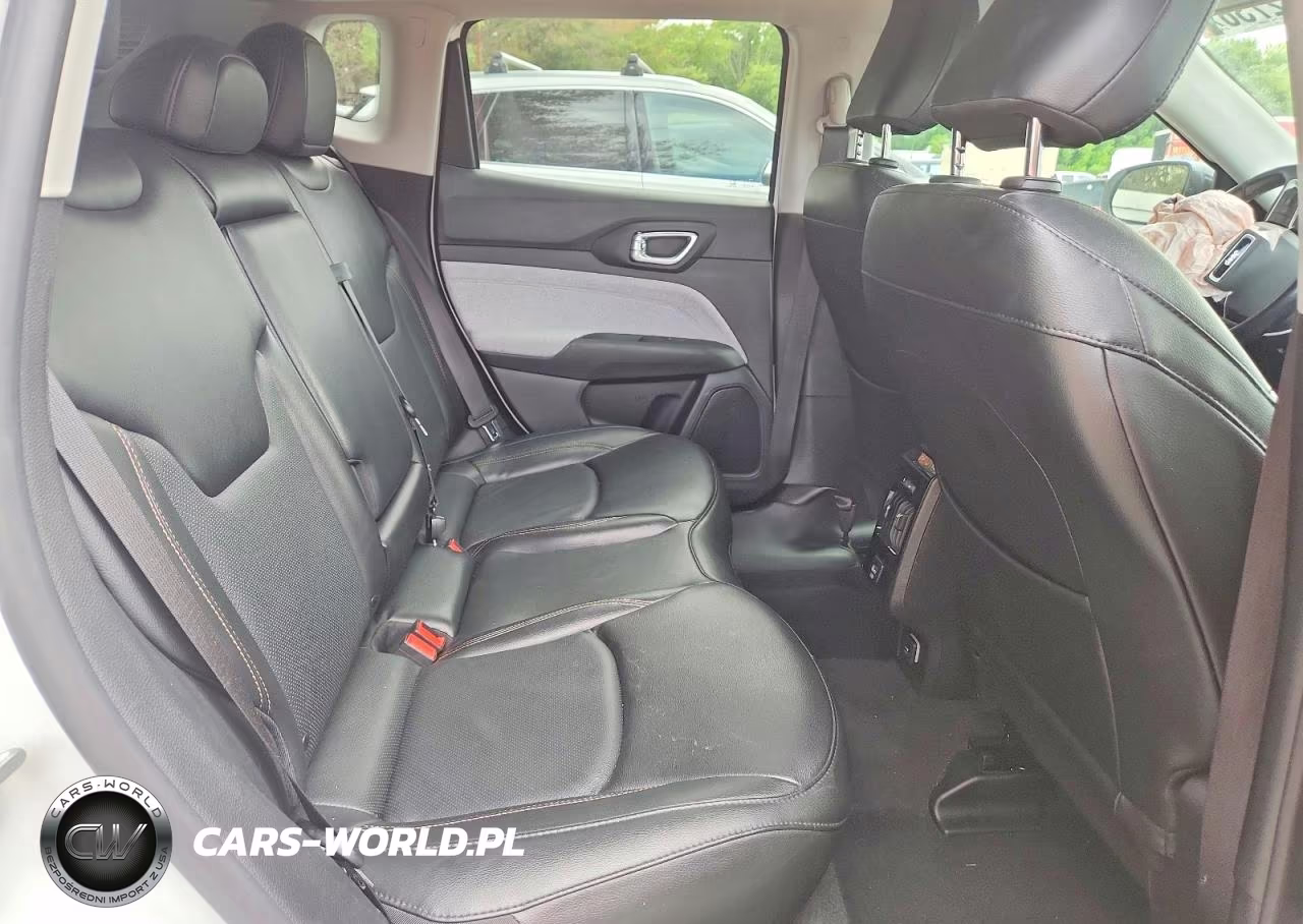 2022 Jeep Compass Latitude Lux VIN:3C4NJDFB6NT172465 - 11