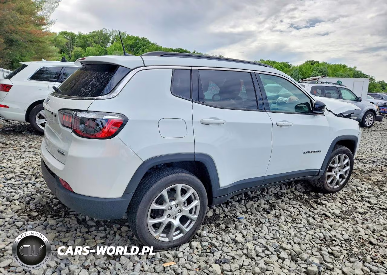 2022 Jeep Compass Latitude Lux VIN:3C4NJDFB6NT172465 - 3