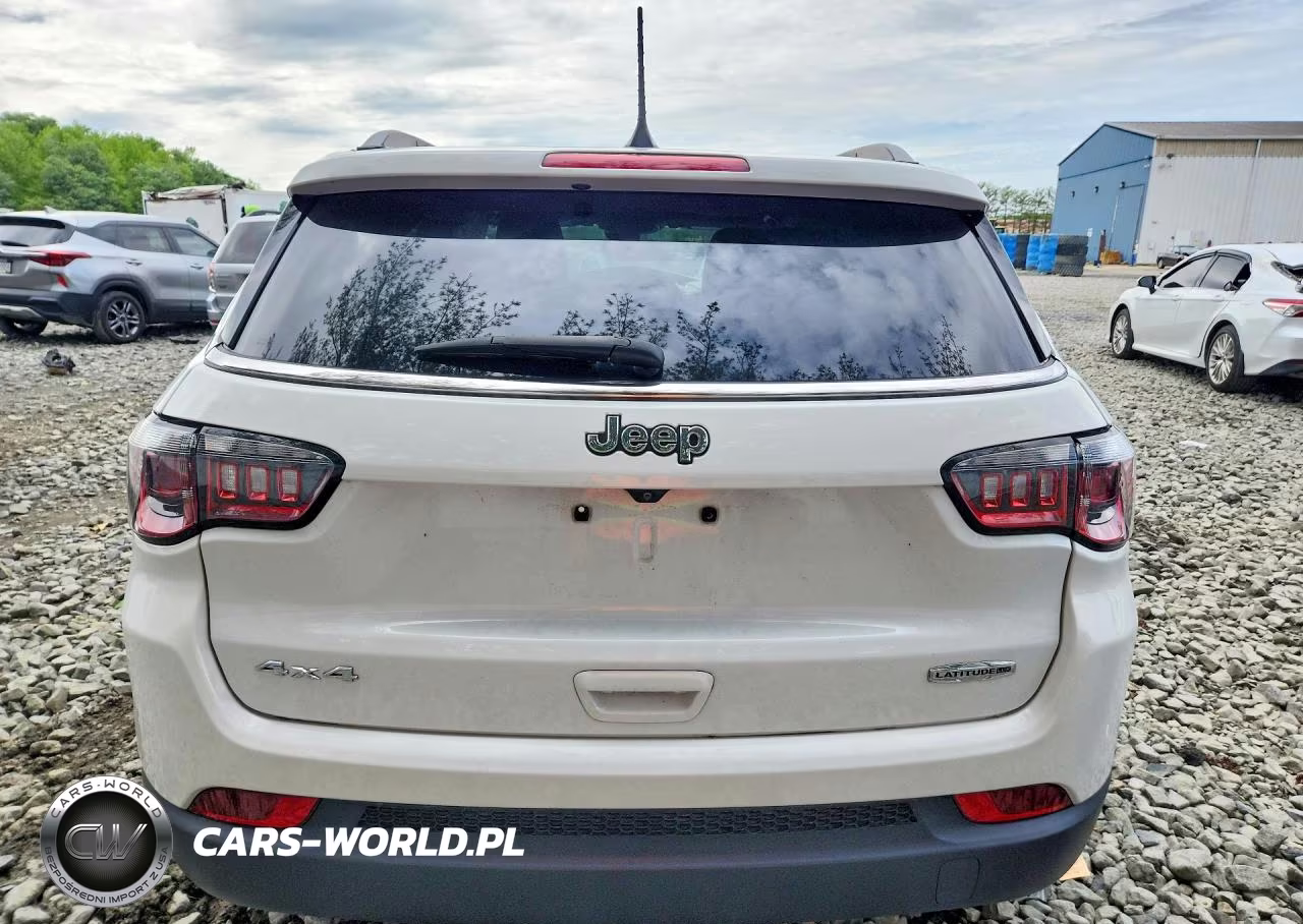 2022 Jeep Compass Latitude Lux VIN:3C4NJDFB6NT172465 - 6