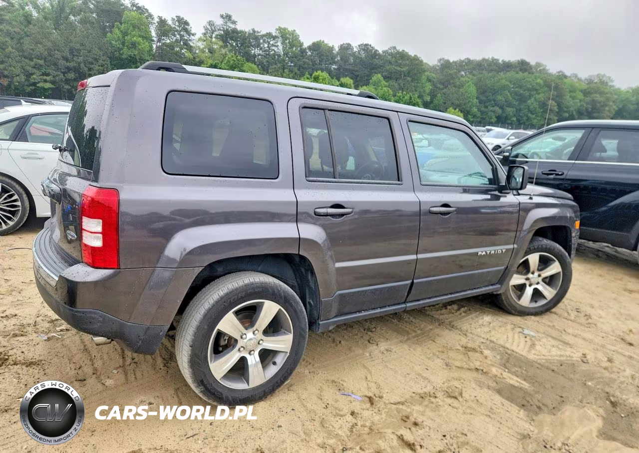 2016 Jeep Patriot Latitude VIN:1C4NJRFB3GD501712 - 3