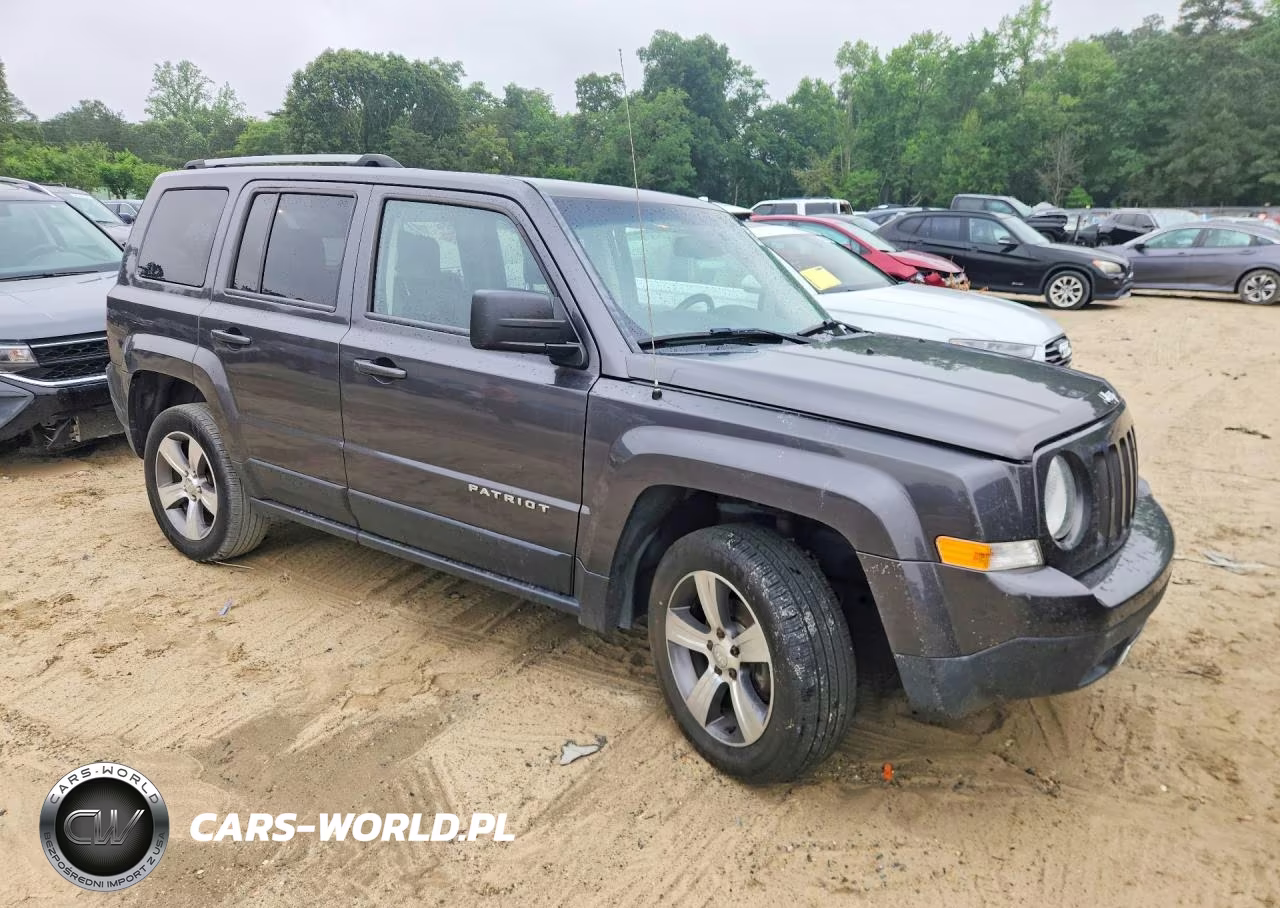 2016 Jeep Patriot Latitude VIN:1C4NJRFB3GD501712 - 4