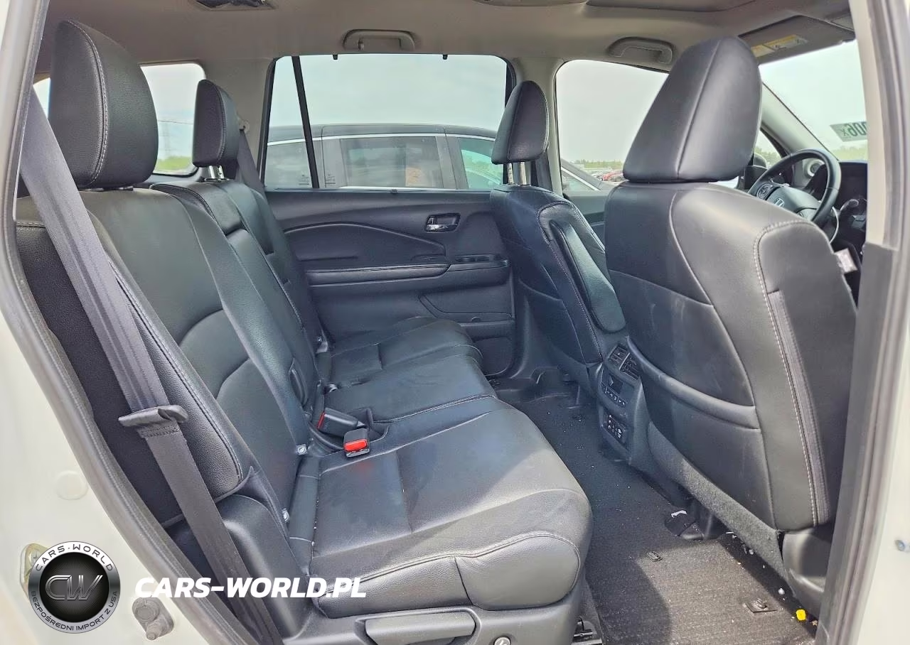 2017 Honda Pilot Touring VIN:5FNYF6H94HB021647 - 10