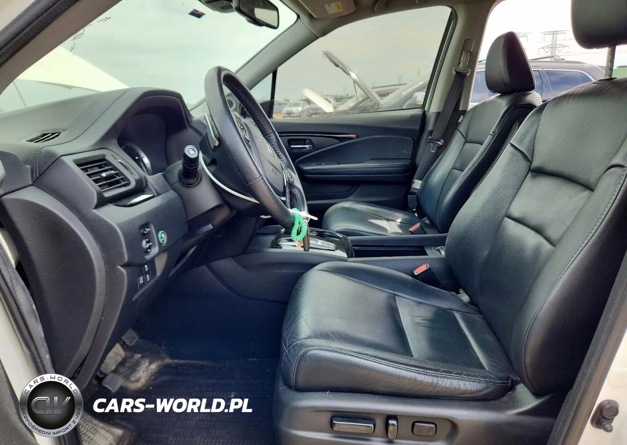2017 Honda Pilot Touring VIN:5FNYF6H94HB021647 - 7