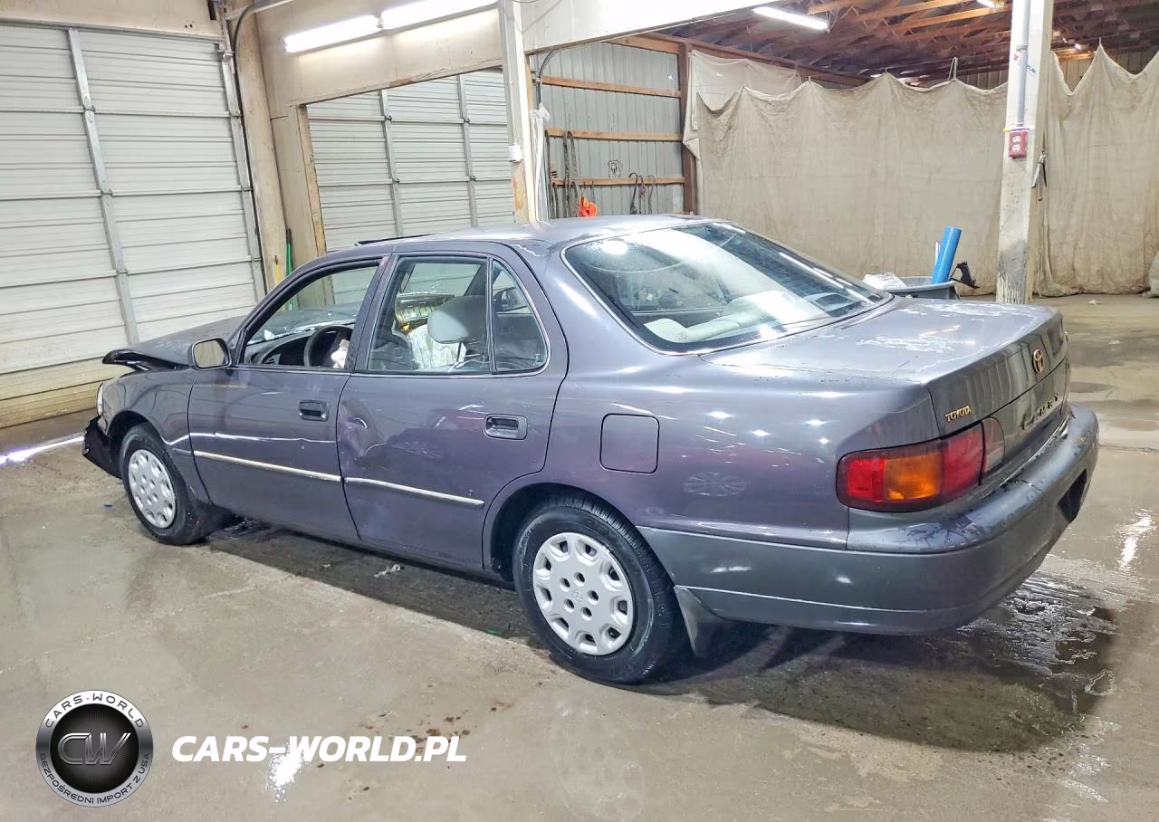 1996 Toyota Camry Le VIN:4T1BG12K4TU947592 - 2