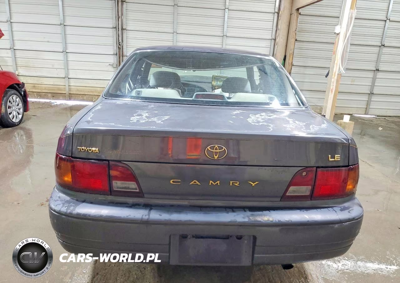 1996 Toyota Camry Le VIN:4T1BG12K4TU947592 - 6