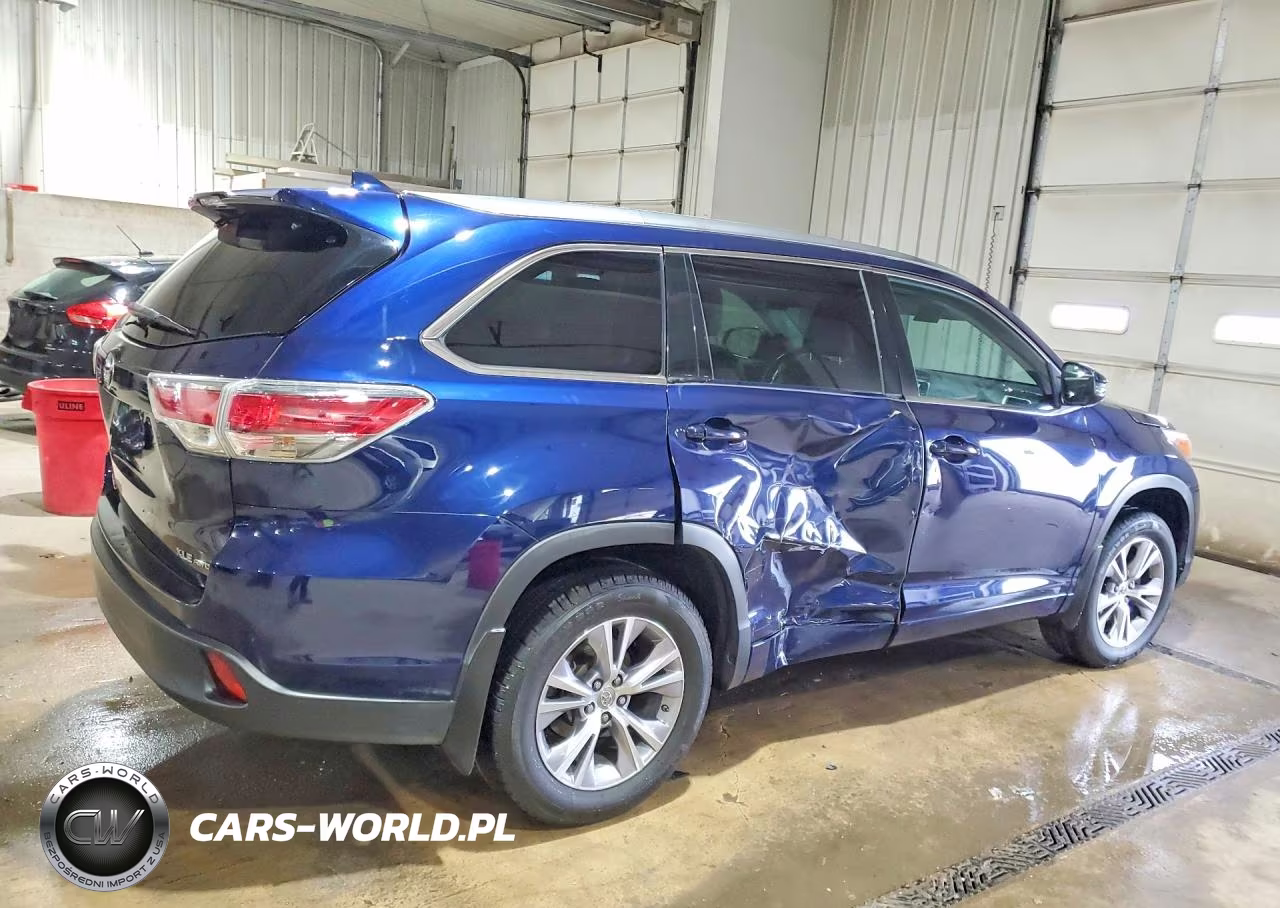 2015 Toyota Highlander Xle VIN:5TDJKRFHXFS217013 - 3
