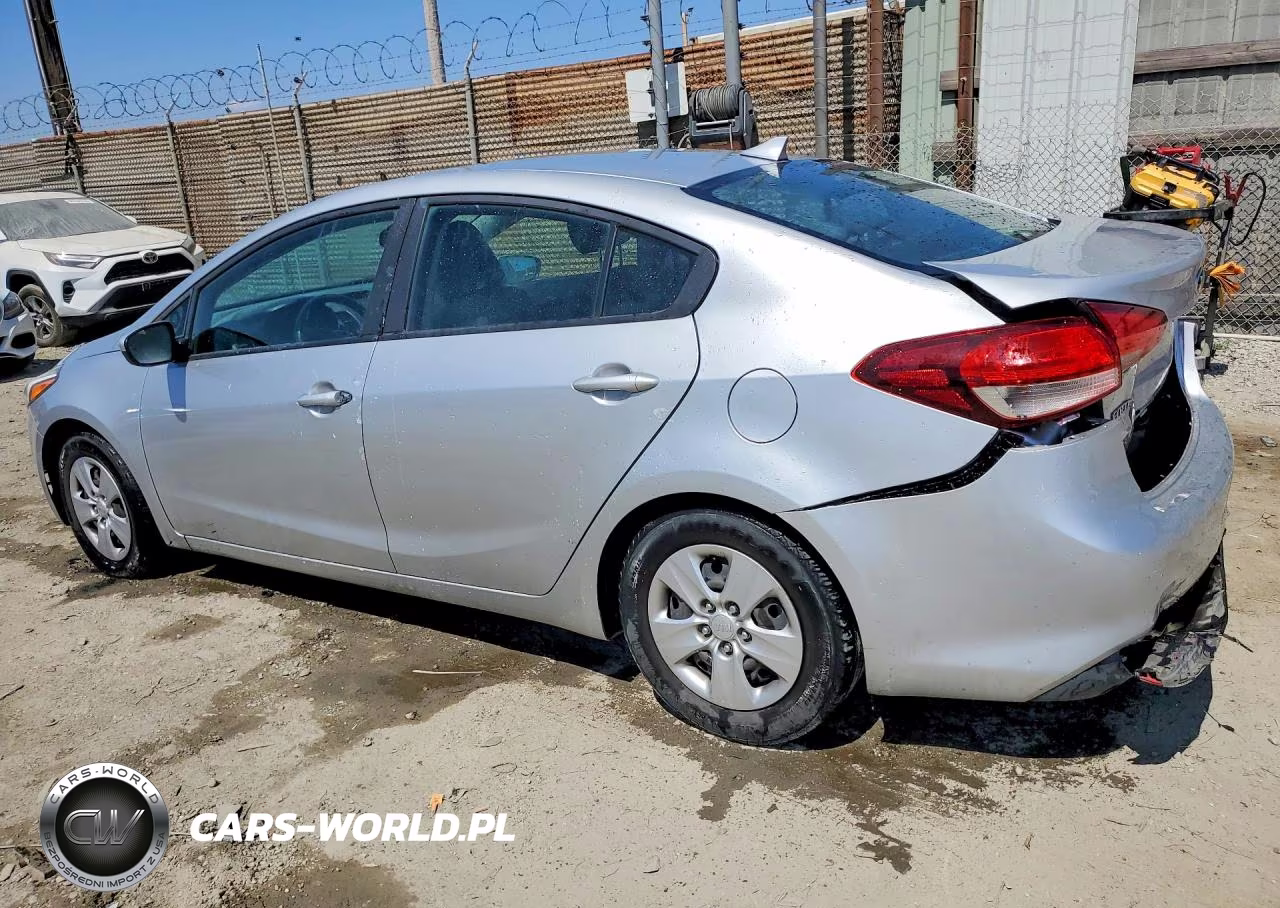 2018 Kia Forte Lx VIN:3KPFK4A79JE282509 - 2
