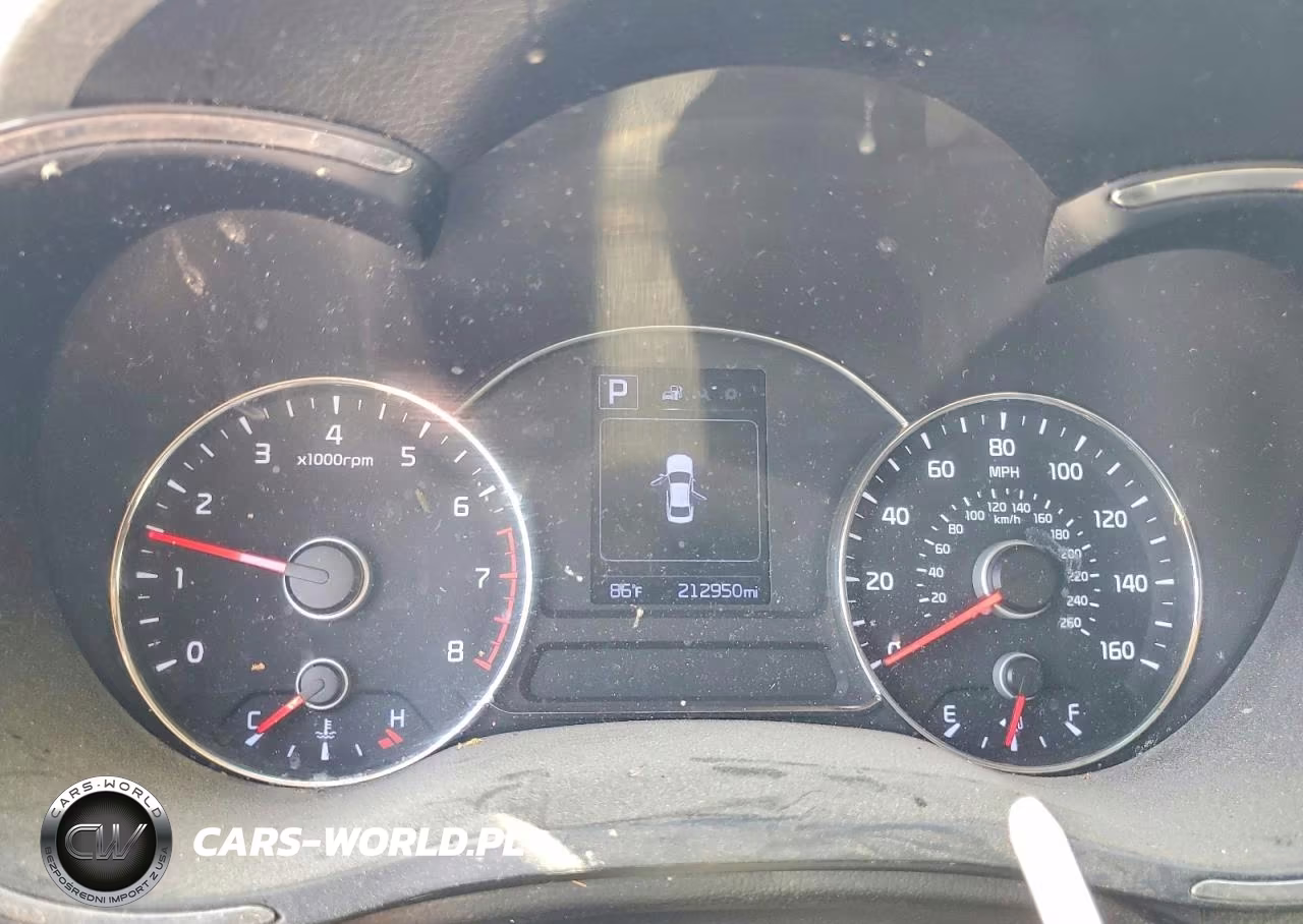 2018 Kia Forte Lx VIN:3KPFK4A79JE282509 - 9