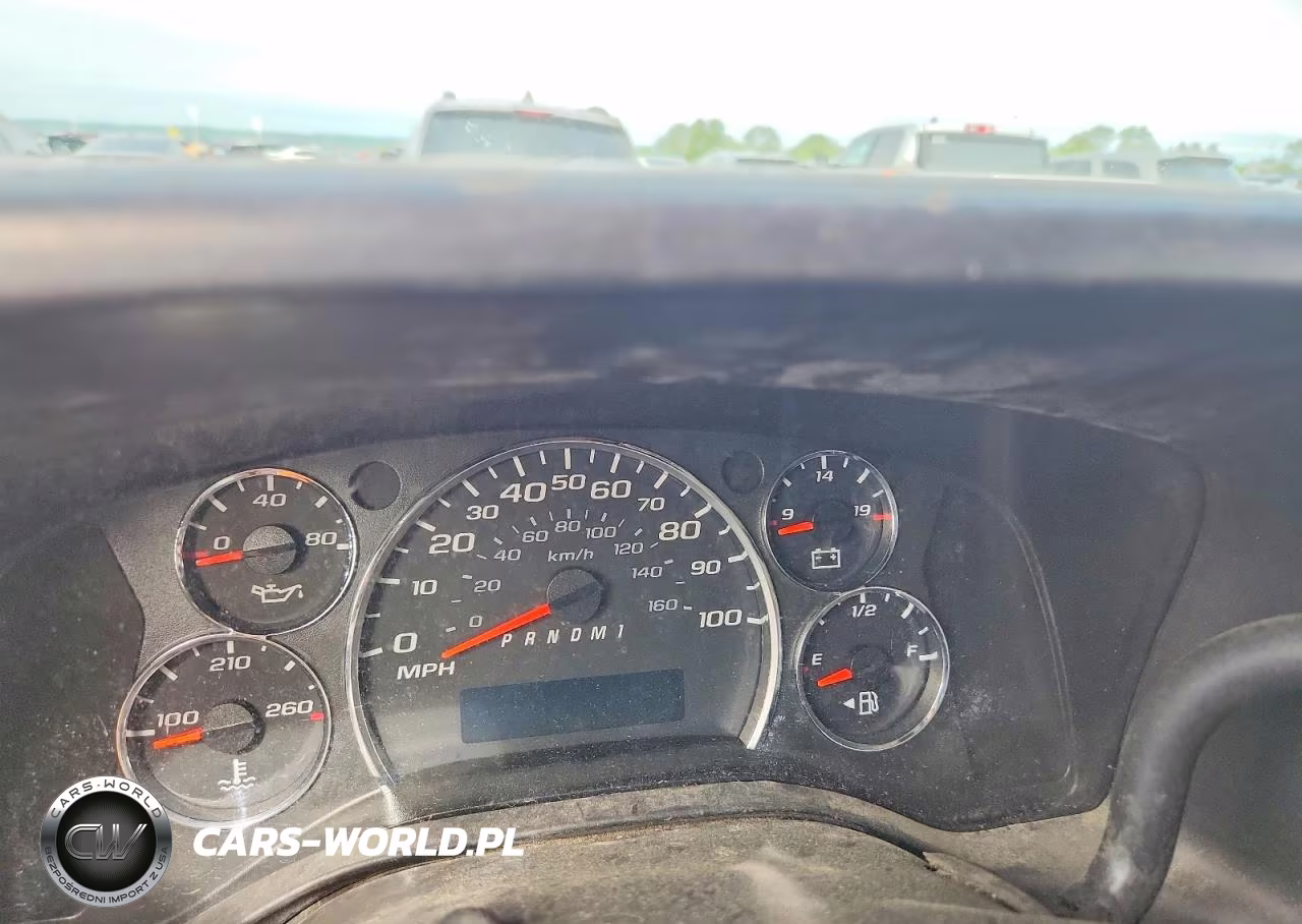2017 Chevrolet Express G2500 VIN:1GCWGAFG0H1338830 - 9
