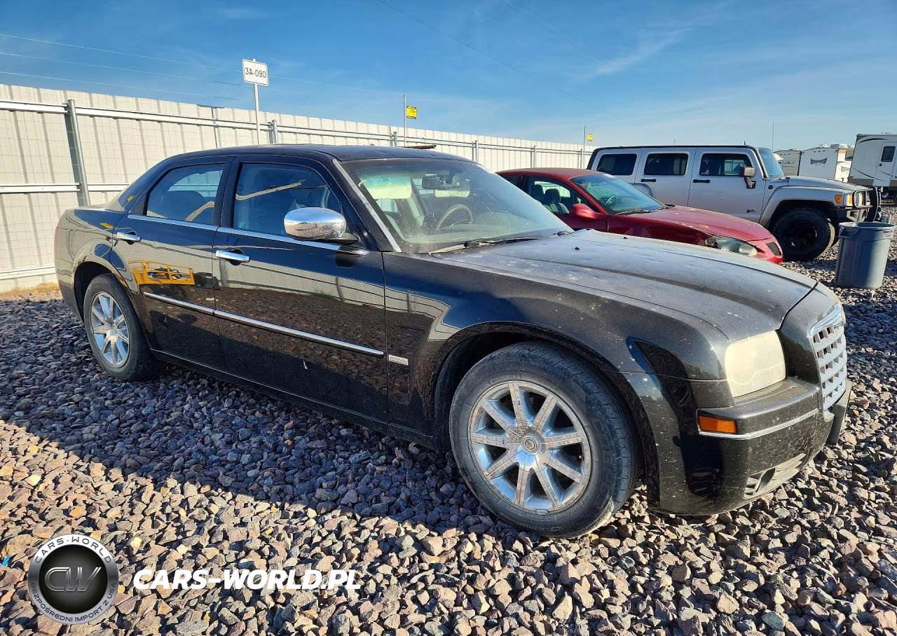 2008 Chrysler 300 Touring VIN:2C3LA53G48H262826 - 4