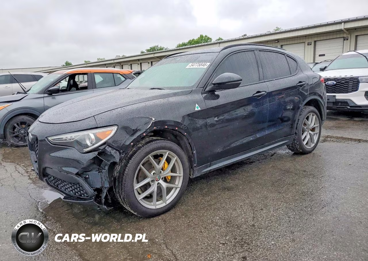 2018 Alfa Romeo Stelvio Ti Sport