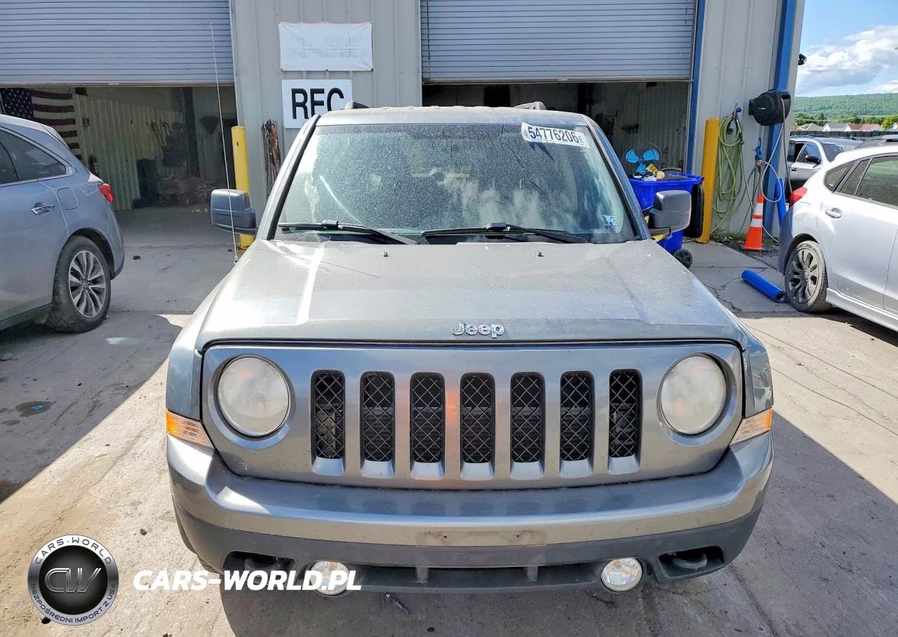 2012 Jeep Patriot Sport VIN:1C4NJRBBXCD509581 - 5