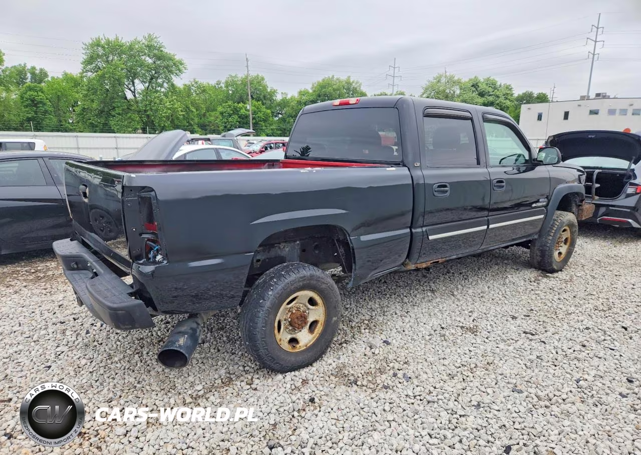 2007 Chevrolet Silverado K2500 Heavy Duty VIN:1GCHK23DX7F133346 - 3