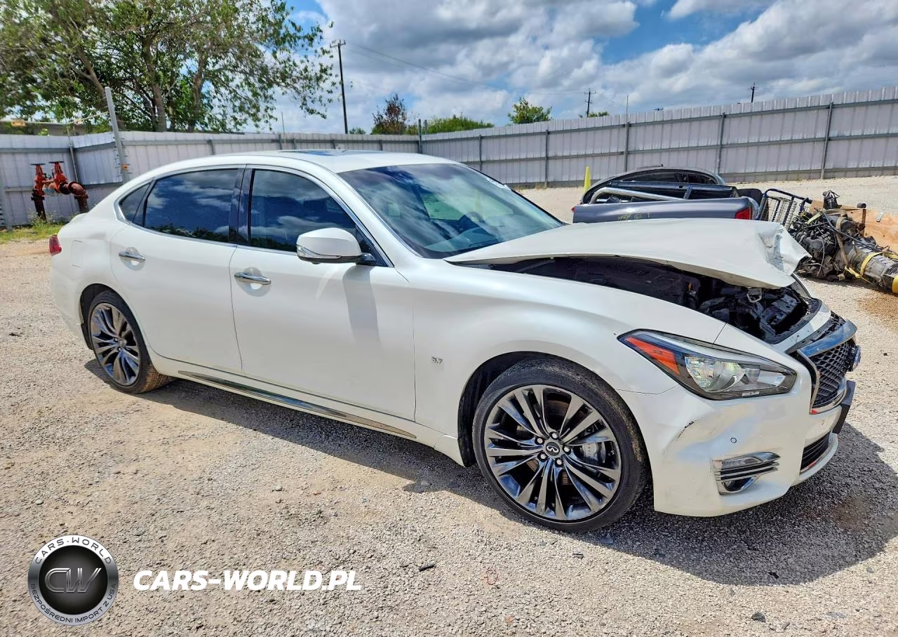 2018 Infiniti Q70L 3.7 Luxe VIN:JN1BY1PP1JM330625 - 4