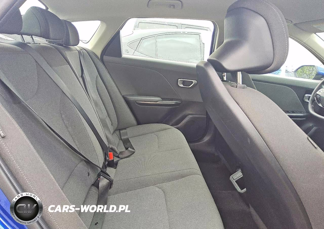 2025 Kia K4 Lxs VIN:3KPFT4DE9SE034284 - 10
