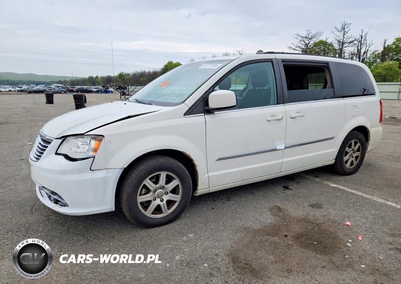 2011 Chrysler Town & Country Touring