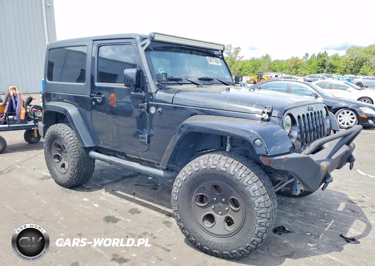 2015 Jeep Wrangler Sport VIN:1C4GJWAG0FL585339 - 4