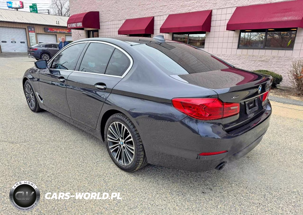 2018 BMW 530 Xi VIN:WBAJA7C5XJWA73151 - 3