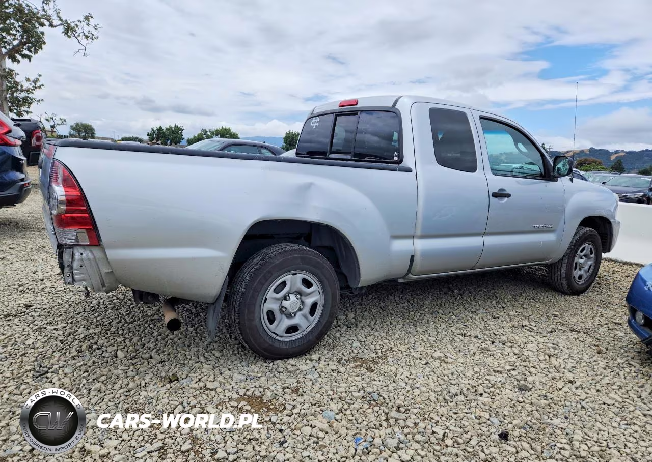 2013 Toyota Tacoma Access Cab VIN:5TFTX4CN5DX035539 - 3