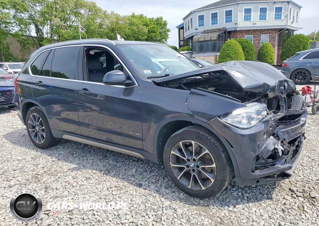 2017 BMW X5 xDrive35I VIN:5UXKR0C33H0V75157 - 4