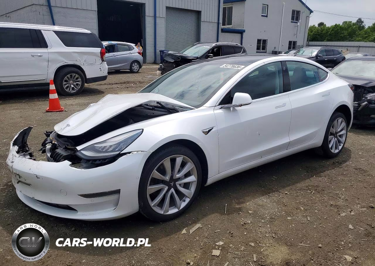 2020 Tesla Model 3 – zdjęcie 1 z 12