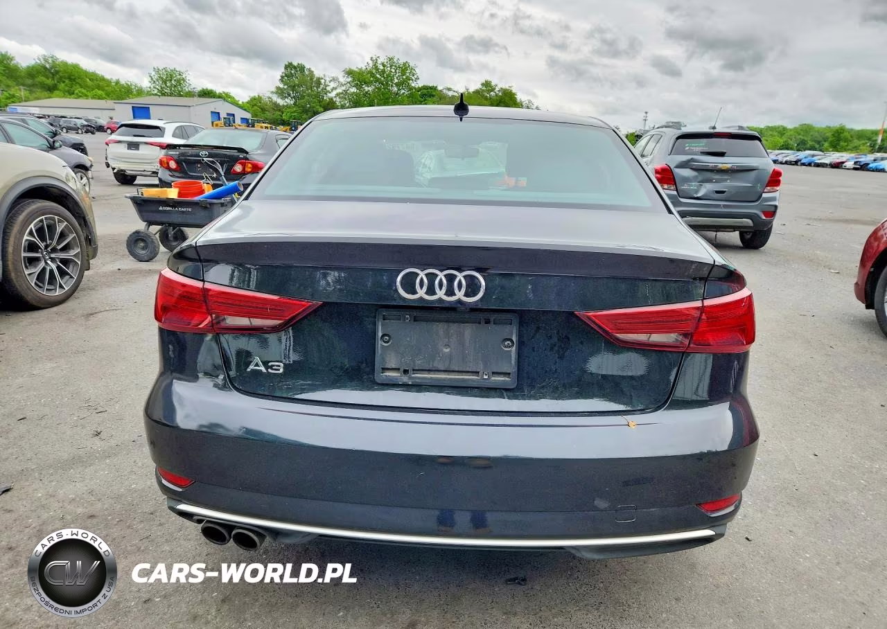 2018 Audi A3 Premium VIN:WAUAUGFF6J1045871 - 6