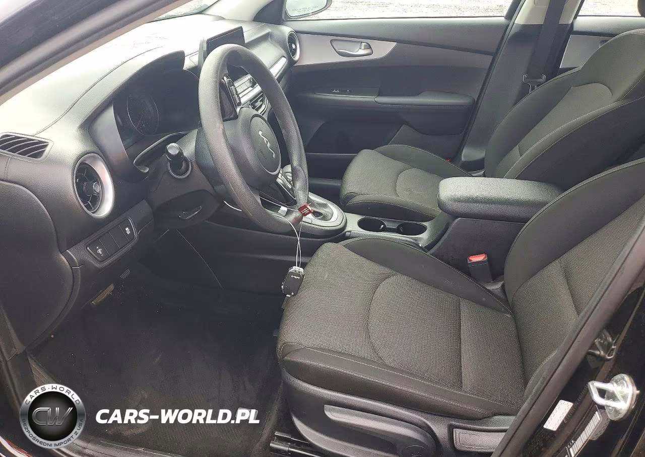 2023 Kia Forte Lx VIN:3KPF24AD4PE685490 - 7