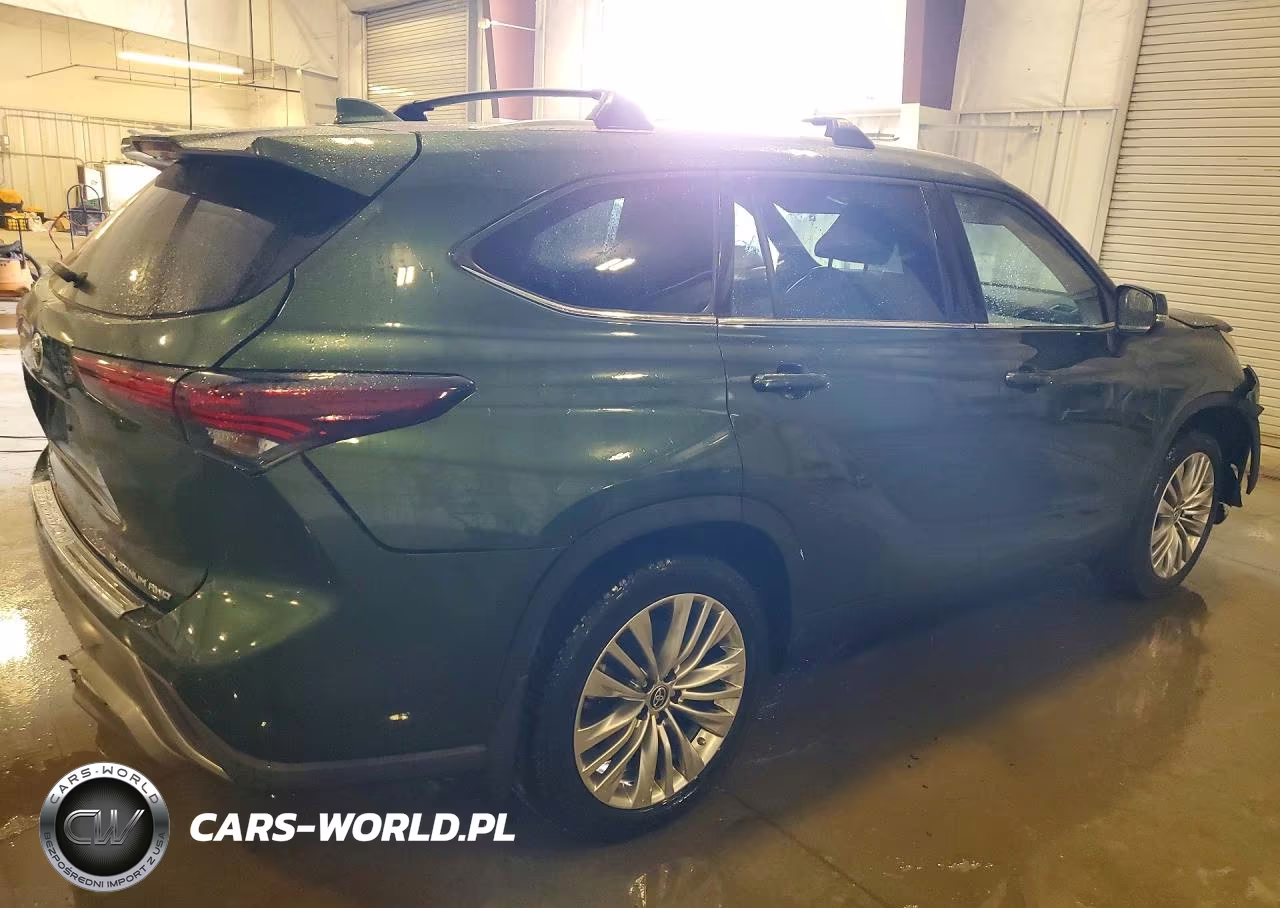 2024 Toyota Highlander Platinum VIN:5TDKDRBH0RS549292 - 3