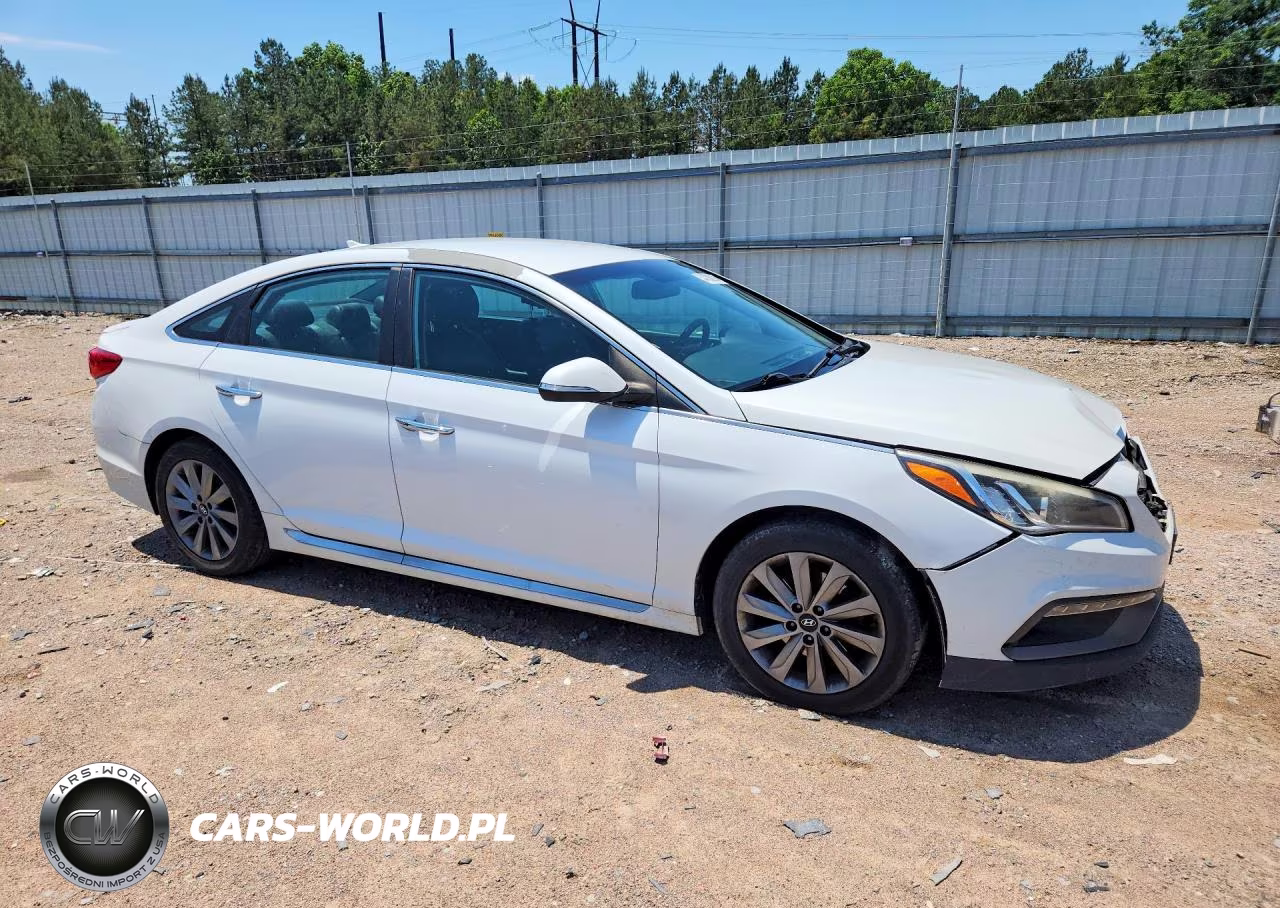 2015 Hyundai Sonata Sport VIN:5NPE34AF3FH082809 - 4