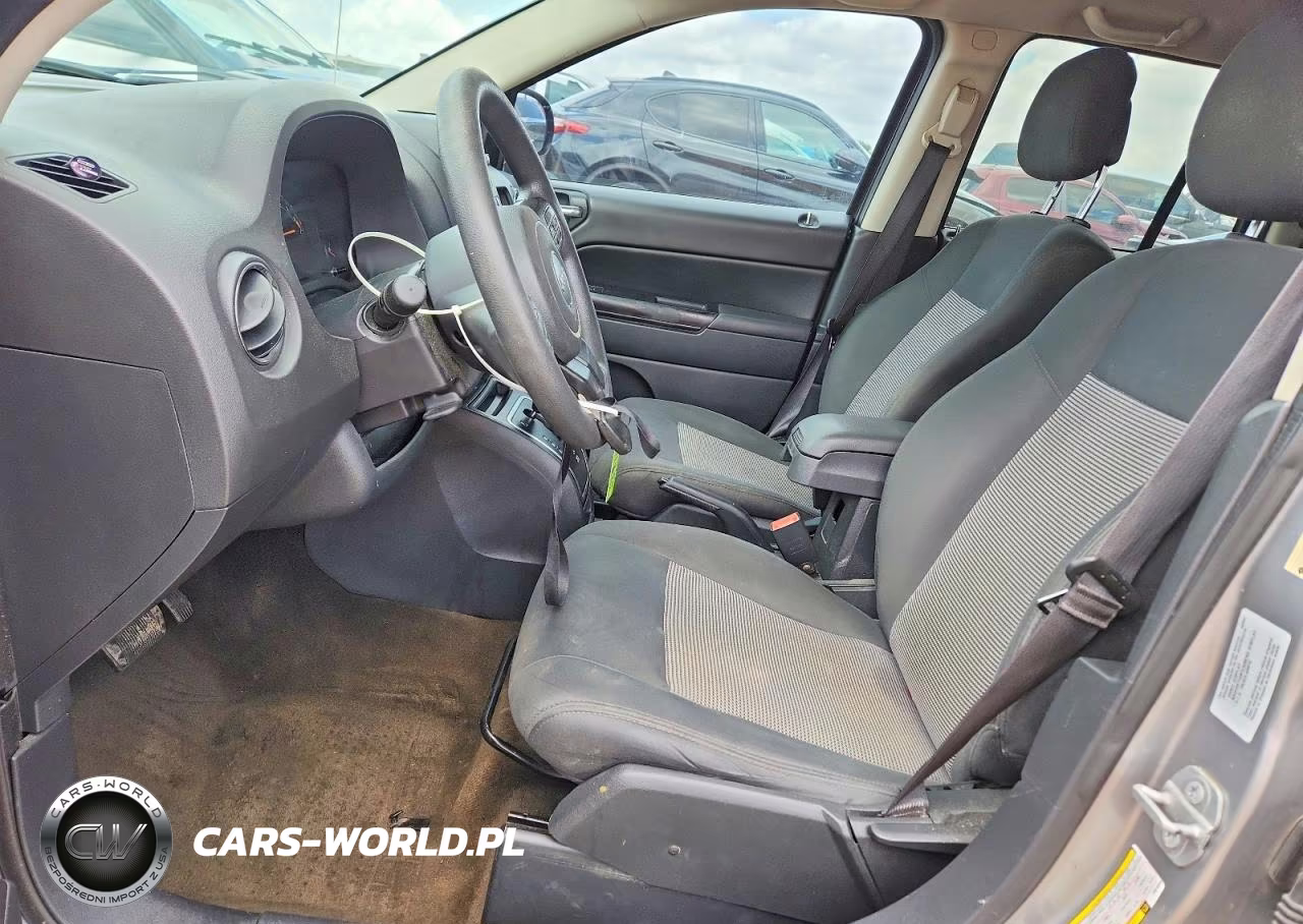 2015 Jeep Compass Sport VIN:1C4NJCBAXFD313620 - 7