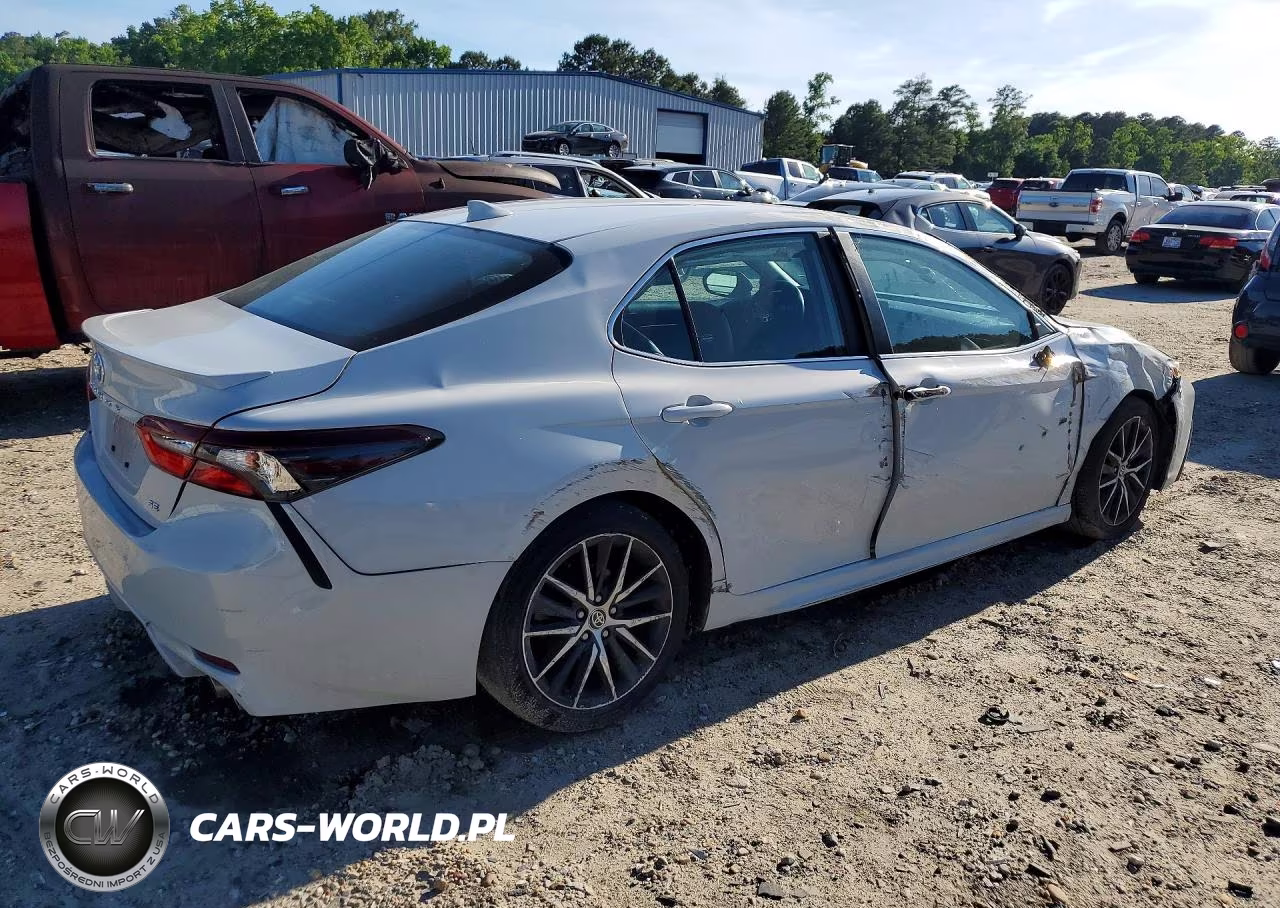 2022 Toyota Camry Se VIN:4T1G11AK2NU057720 - 3