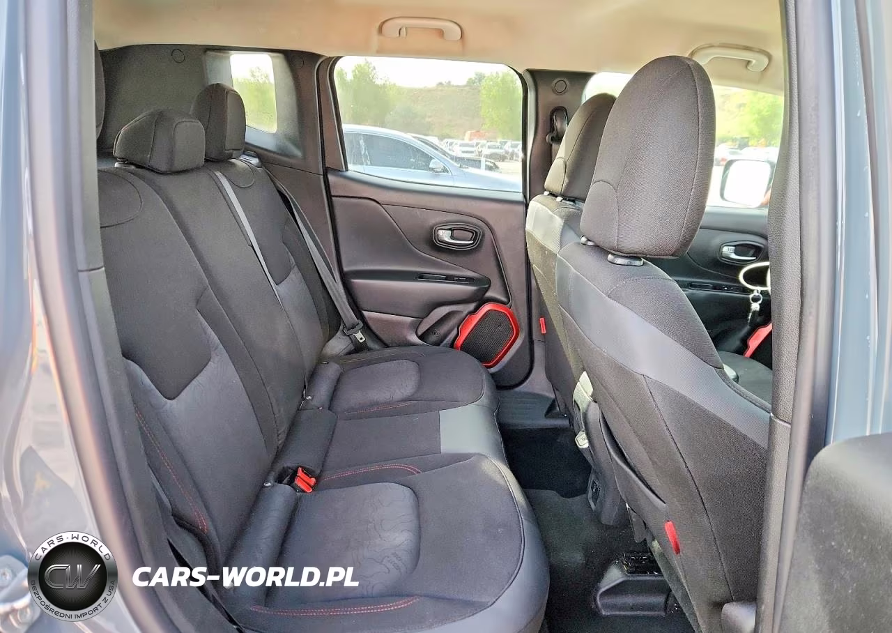 2018 Jeep Renegade Trailhawk VIN:ZACCJBCB1JPH87779 - 11