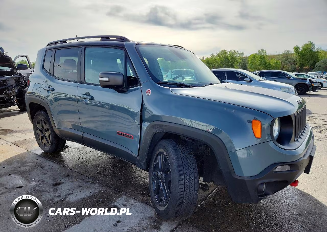 2018 Jeep Renegade Trailhawk VIN:ZACCJBCB1JPH87779 - 4