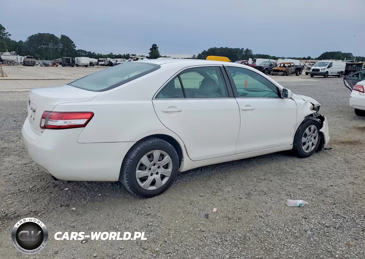 2011 Toyota Camry Le VIN:4T1BF3EK0BU717119 - 3