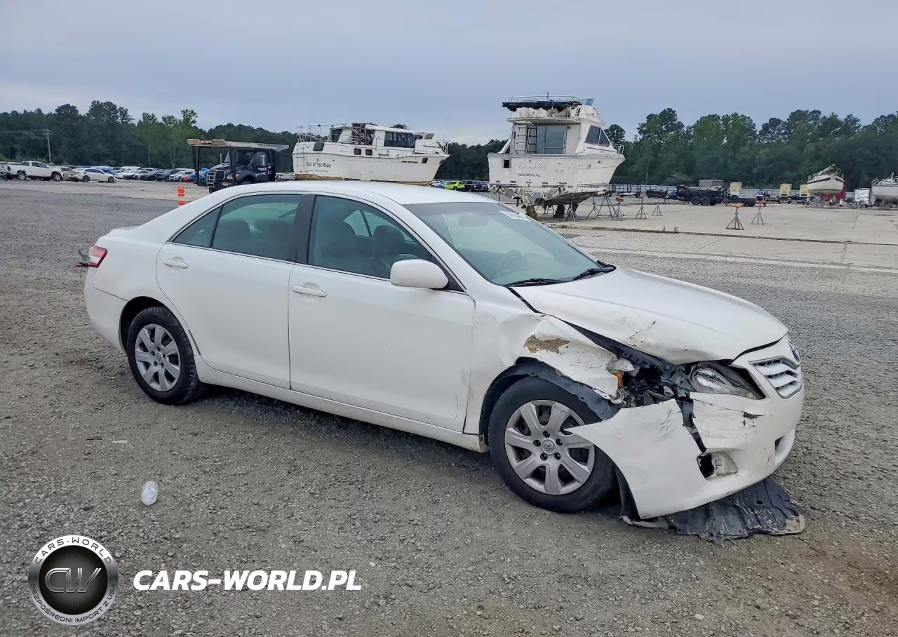 2011 Toyota Camry Le VIN:4T1BF3EK0BU717119 - 4