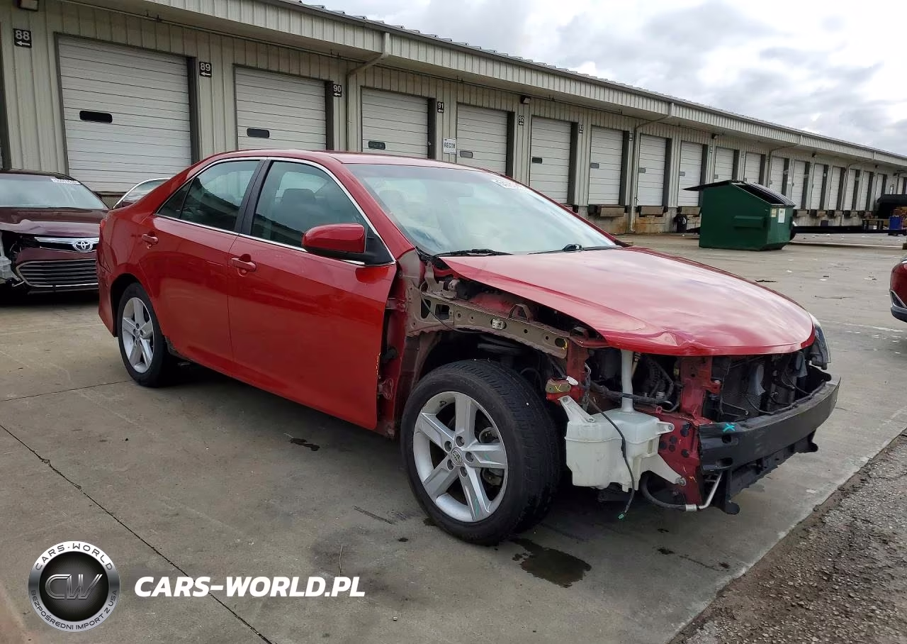2014 Toyota Camry Se VIN:4T1BF1FK9EU734749 - 4