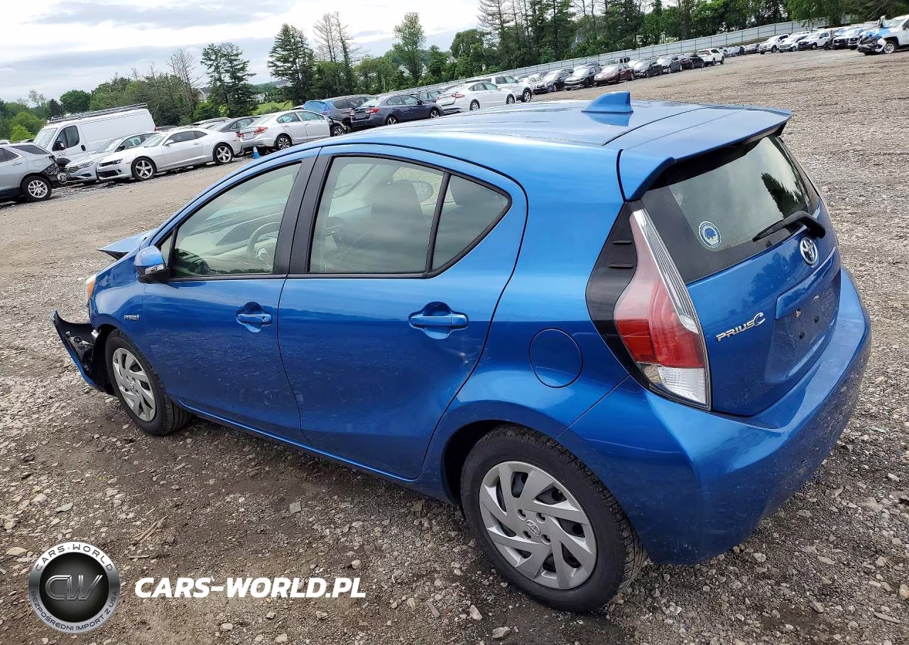 2015 Toyota Prius C Three VIN:JTDKDTB32F1580179 - 2