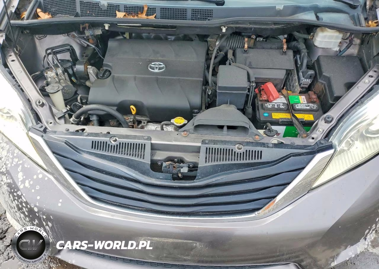 2011 Toyota Sienna Le VIN:5TDKK3DC8BS171152 - 12