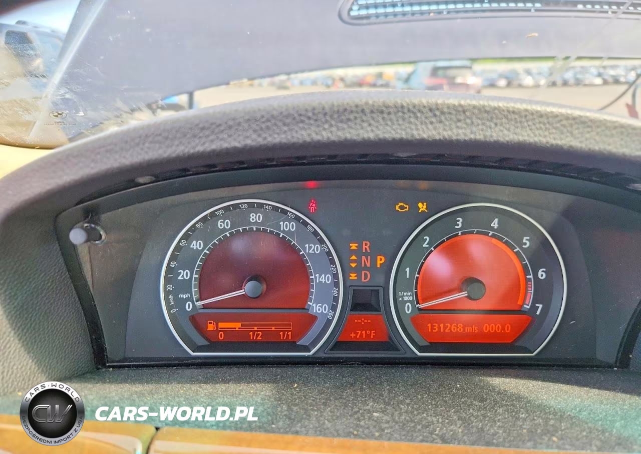 2007 BMW 750 VIN:WBAHN835X7DT74738 - 9