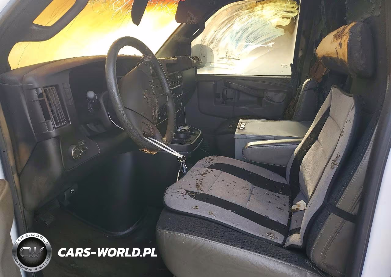 2022 GMC Savana G2500 VIN:1GTW7AFPXN1147556 - 7
