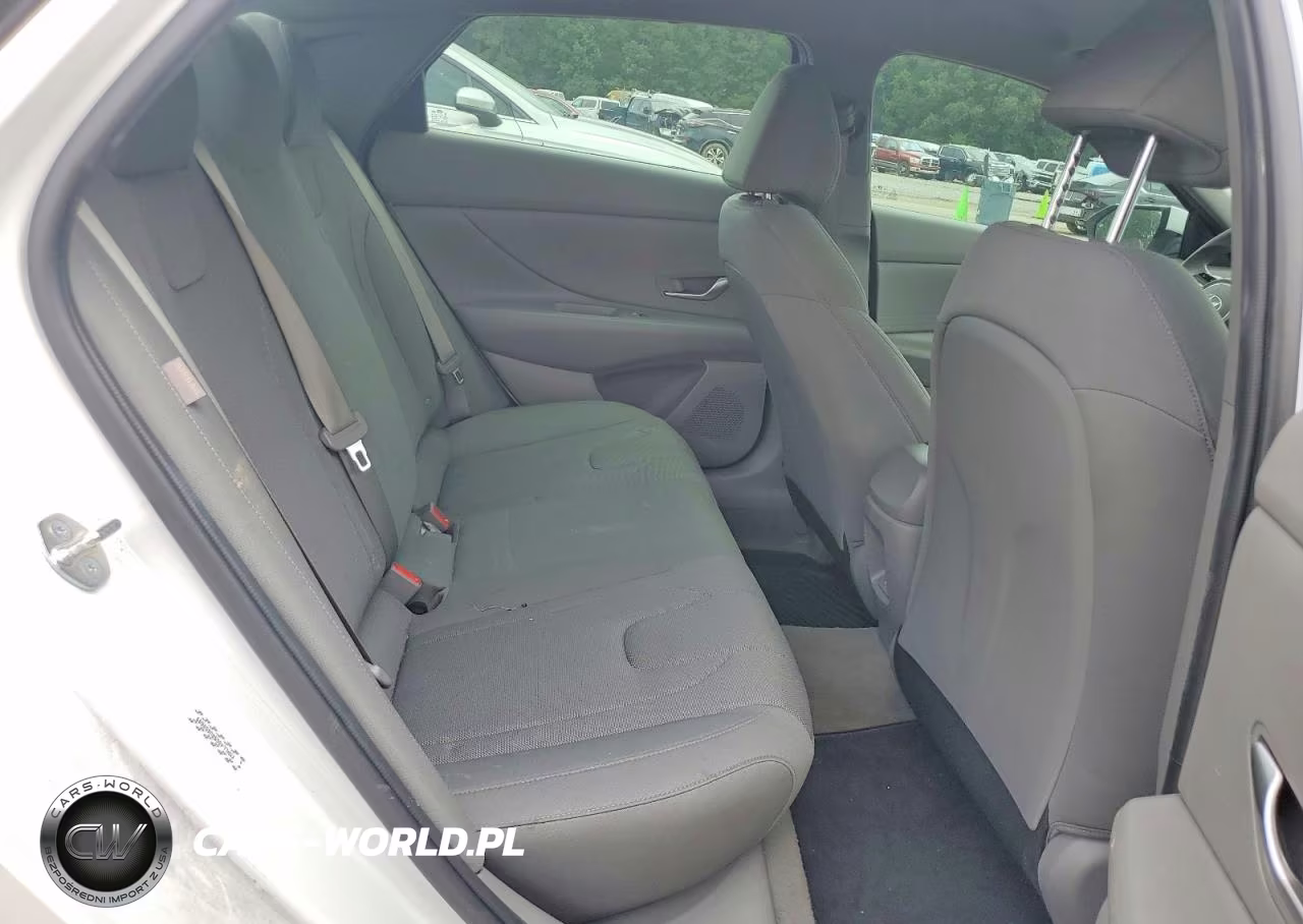 2024 Hyundai Elantra Se VIN:KMHLL4DG5RU658689 - 10