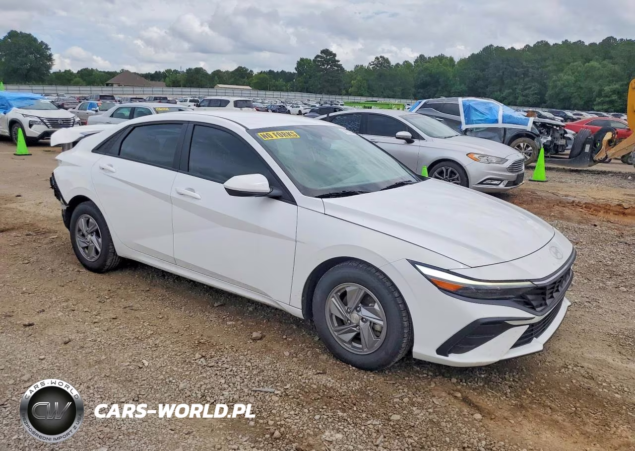 2024 Hyundai Elantra Se VIN:KMHLL4DG5RU658689 - 4