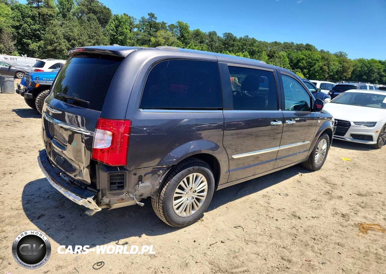 2014 Chrysler Town & Country Touring L VIN:2C4RC1CG3ER341208 - 3