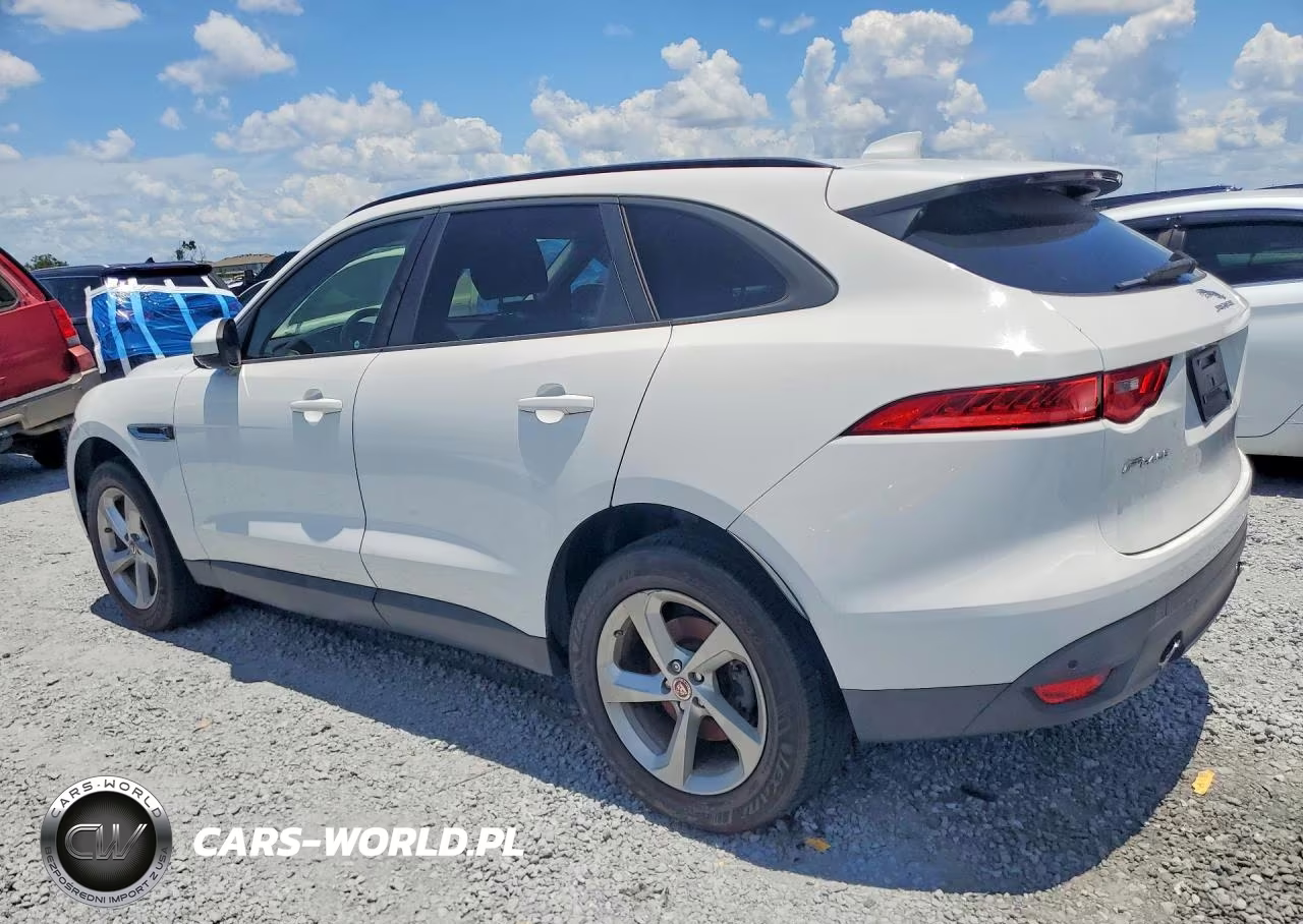 2018 Jaguar F-Pace Premium VIN:SADCJ2FXXJA322266 - 2