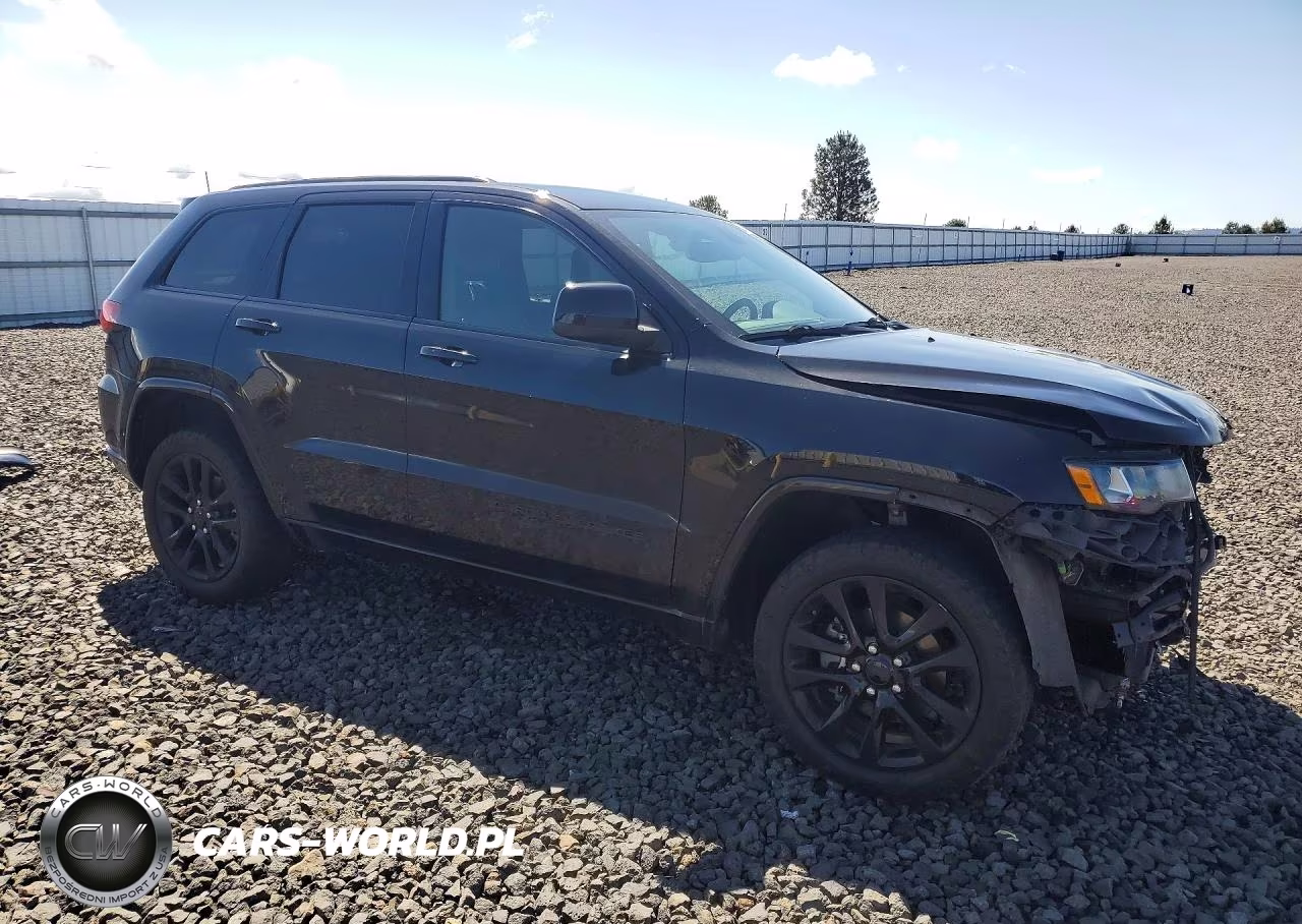 2019 Jeep Grand Cherokee Laredo VIN:1C4RJFAG3KC793136 - 4